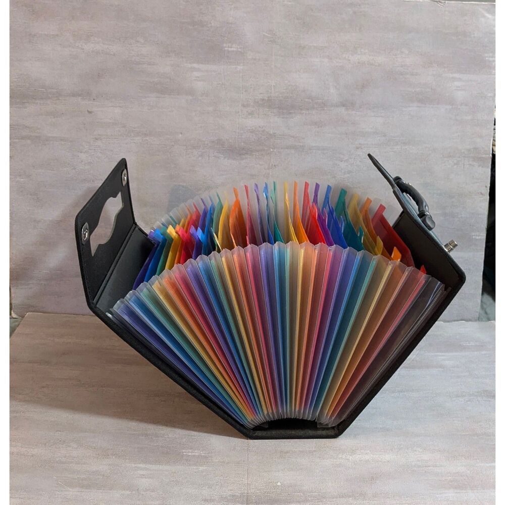Expanding Accordion File Folder w/ twist locks